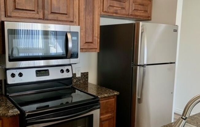 1 bed, 1 bath, $2,325