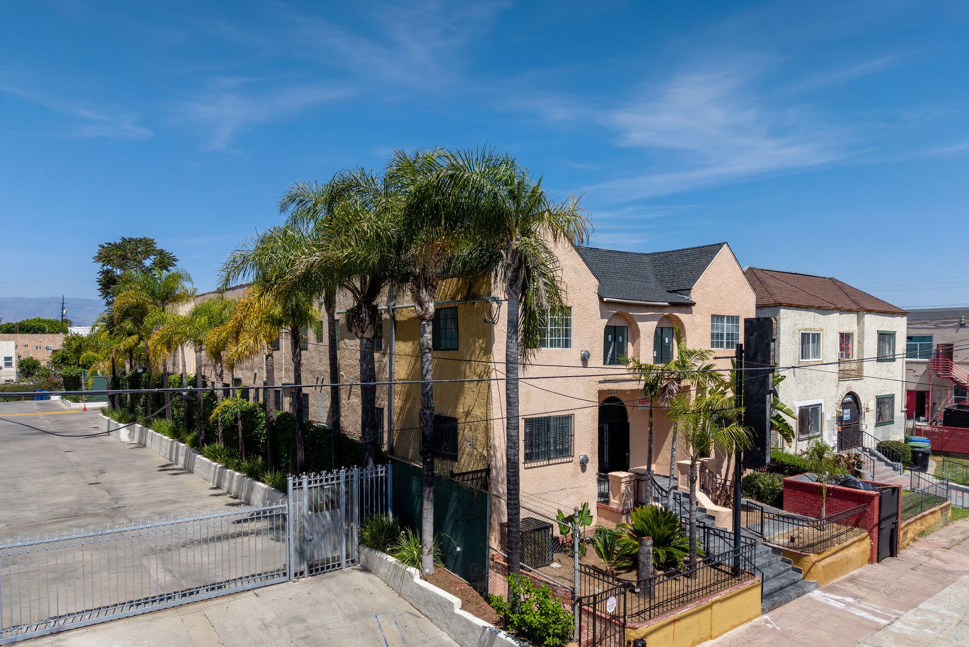 Michigan Avenue Apartments