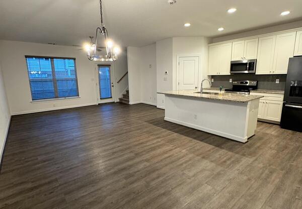 2411 FIELDSWAY DR