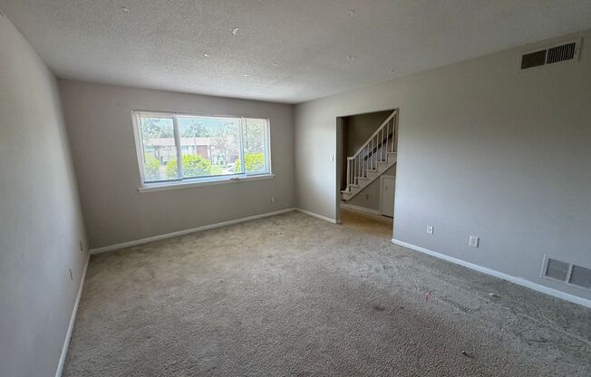 2 Bed 2.5 Bath - 10 Minutes to Downtown