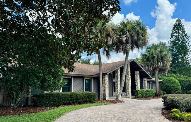 Altamonte 3 Bedroom, 3 Bath Home with Lake access & A pool!