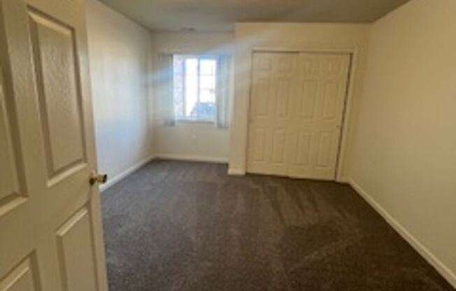 2 beds, 2 baths, 1,080 sqft, $1,209, Unit 40