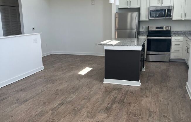 2 beds, 2 baths, 1,180 sqft, $1,775, Unit 23-2321