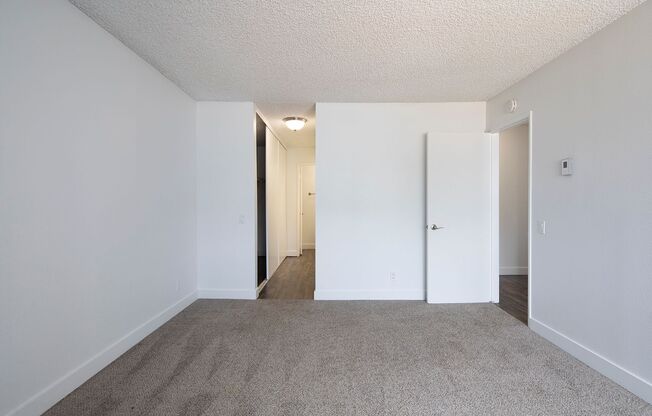 2 beds, 2 baths, 1,057 sqft, $3,195, Unit 220