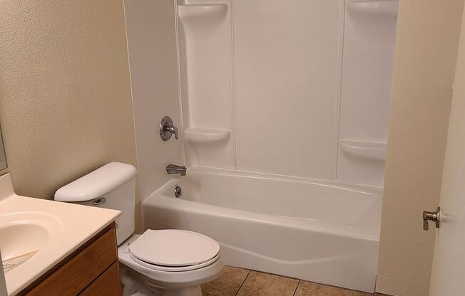 1 bed, 1 bath, 550 sqft, $1,000, Unit 3715-110