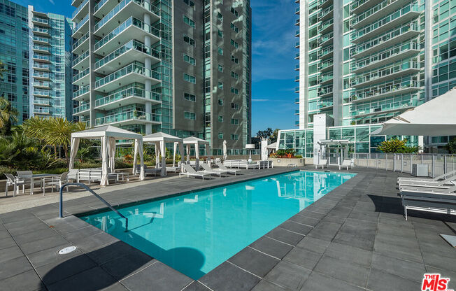 13600 MARINA POINTE DR
