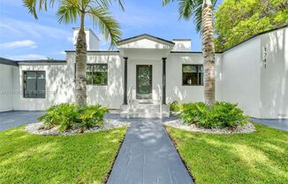 1741 SW 17 CT