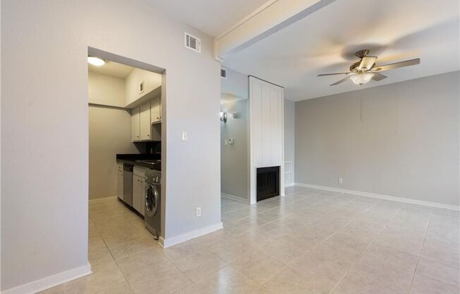 1 bed, 1 bath, 700 sqft, $1,295, Unit 102 Seiders Oak