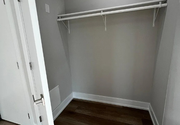 719 N 35 ST