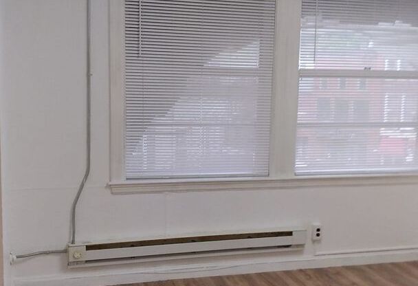1 bed, 1 bath, 230 sqft, $675, Unit 208
