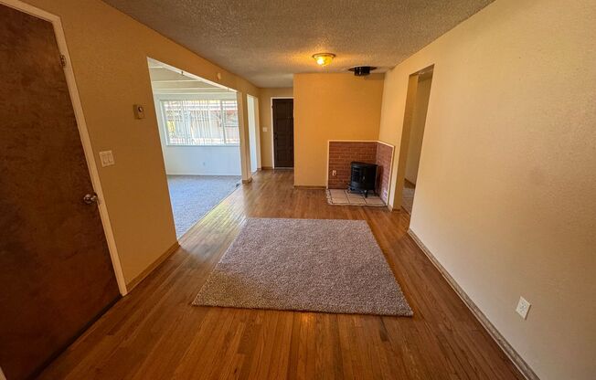 3 beds, 1 bath, $1,395