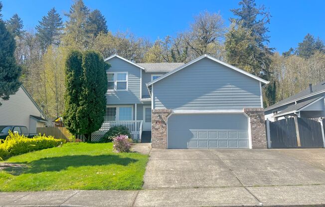 FANTASTIC POWELL BUTTE HOME!! GREAT LAYOUT, CONVENIENT LOCATION!