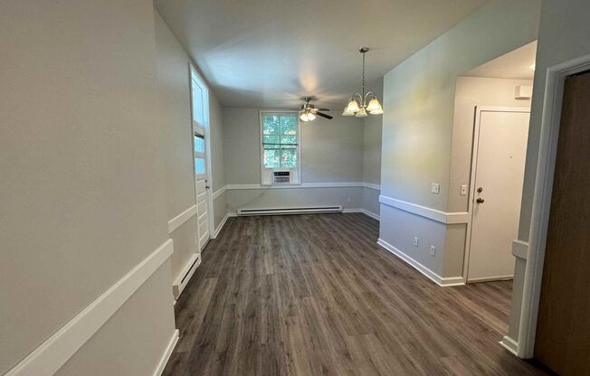 2 beds, 1.5 baths, 850 sqft, $1,575, Unit 1125