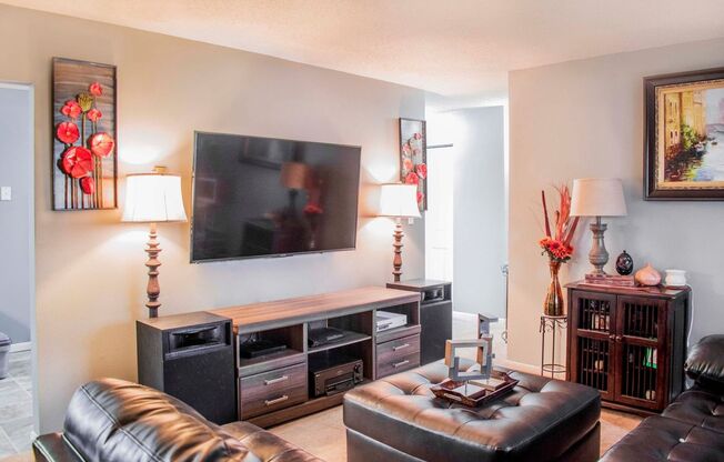 2 beds, 1.5 baths, 1,100 sqft, $1,530, Unit 269