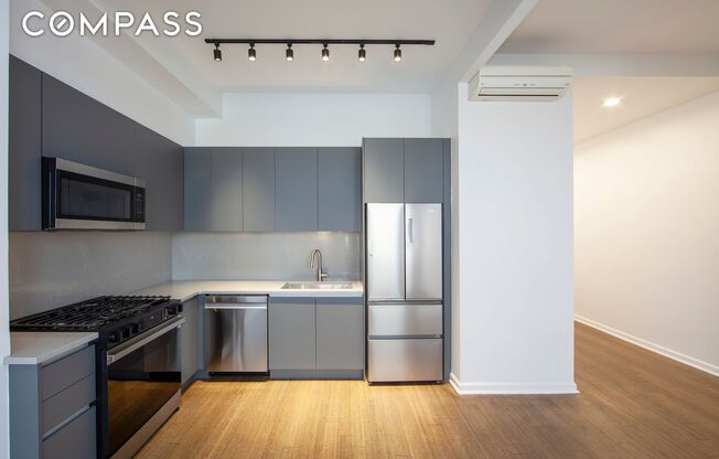 144 N 10 ST