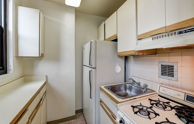 Studio, 1 bath, $1,495