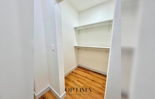 Studio, 1 bath, 400 sqft, $1,725, Unit 108