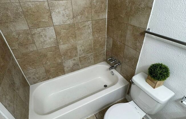 1 bed, 1 bath, 510 sqft, $1,150, Unit 232A