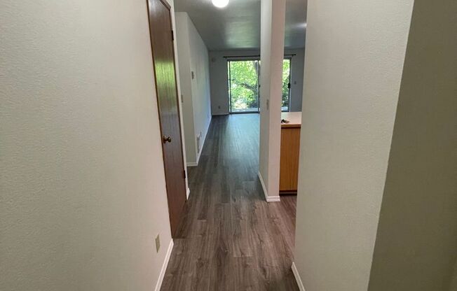 2 beds, 1.5 baths, 900 sqft, $1,600, Unit C104