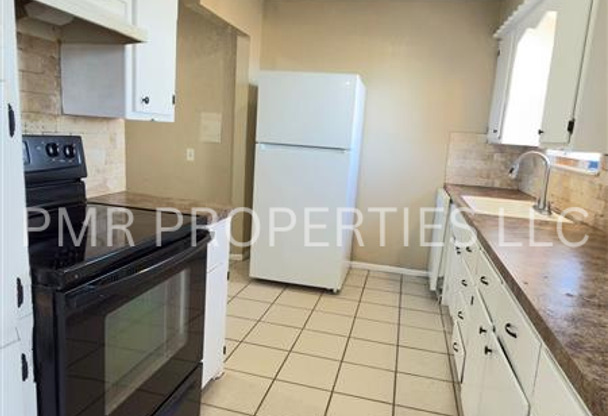 3 Bedroom/1.5 Bath-House