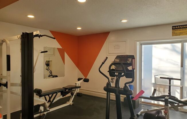 1 bed, 1 bath, 550 sqft, $1,195, Unit 411