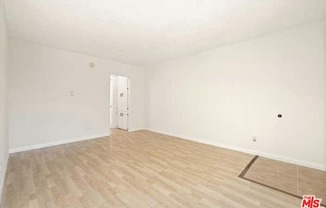 1 bed, 1 bath, 700 sqft, $1,795, Unit 2