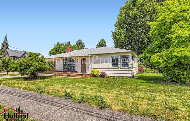 Welcoming home offering ideal space and location in Hillsboro!