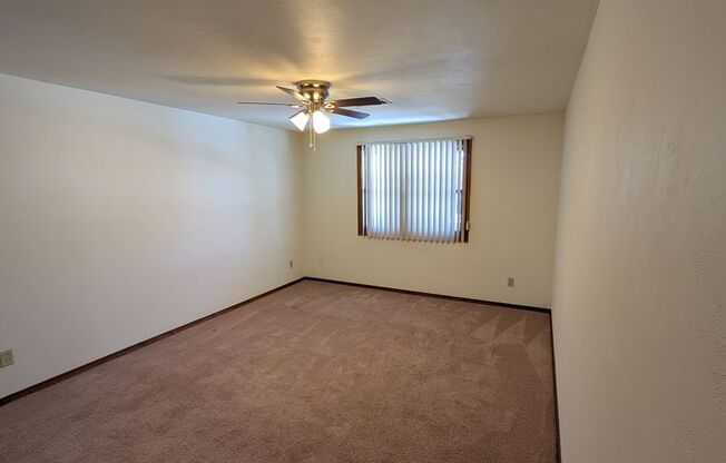 2 beds, 2 baths, 1,034 sqft, $1,229, Unit 1401 074