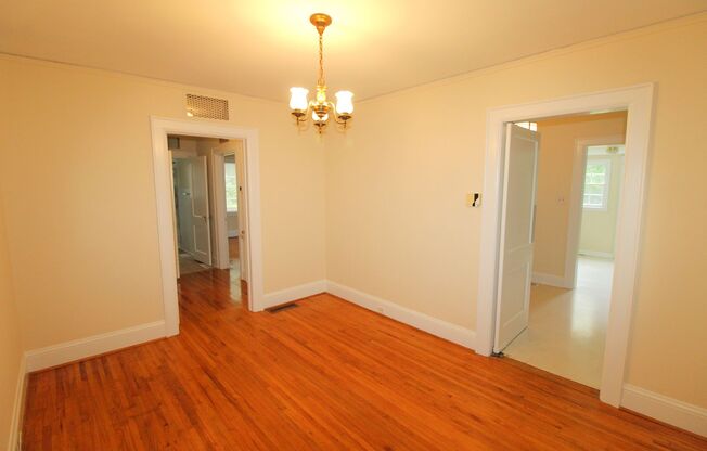 Charming 3 bedroom in Commonwealth!