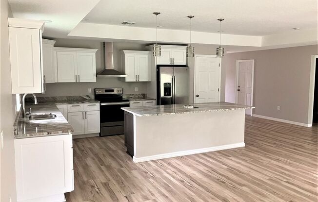 BEAUTIFUL! 2000 sq ft 3BR/2BA Home For Rent!