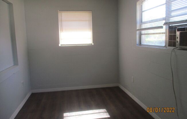 3 beds, 2 baths, $1,800