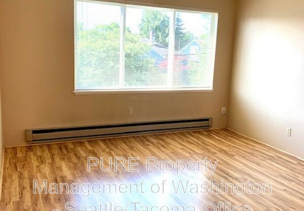 1212 5 N 49 ST