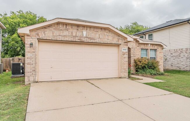 Lovely 3 bedroom, 2 bath home in Roanoke/North Fort Worth with Northwest ISD schools! 3441 Caprock Ranch Road, Roanoke 76262