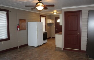 1 bed, 1 bath, $795, Unit 2nd Floor