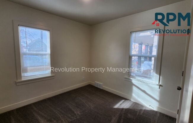 3 beds, 1 bath, 1,104 sqft, $1,395, Unit #1