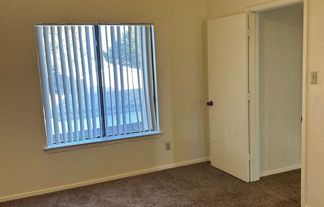 2 beds, 2 baths, 957 sqft, $1,015, Unit 66