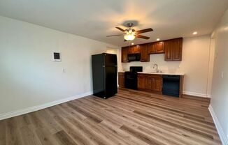 1 bed, 1 bath, $1,995, Unit 12