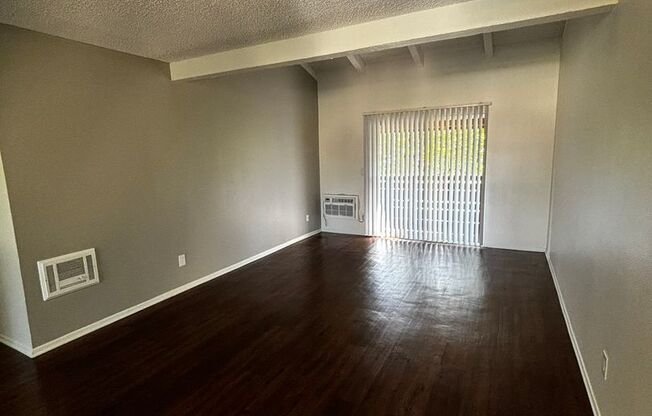 1 bed, 1 bath, 780 sqft, $2,425, Unit 26