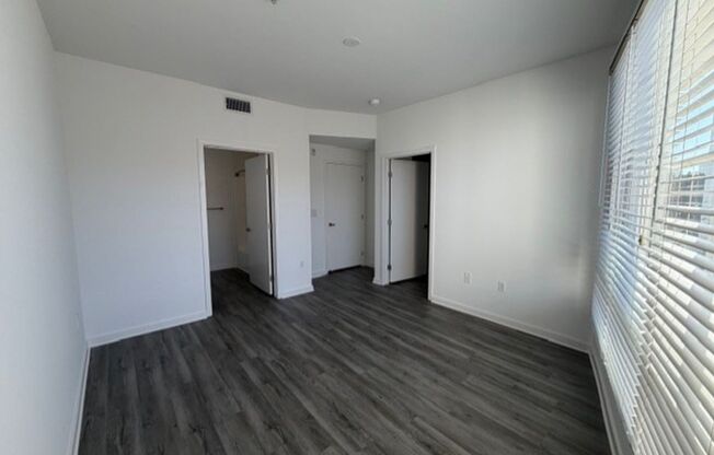 2 beds, 2.5 baths, 1,541 sqft, $3,850, Unit 472