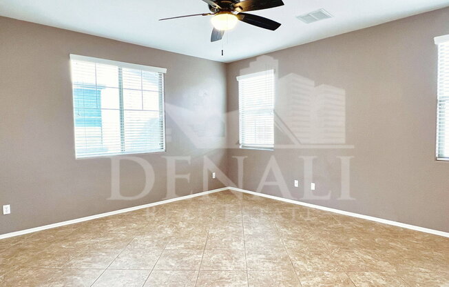 113 E PALOMINO DR