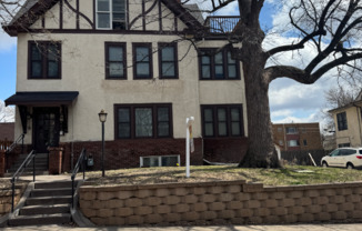 2017 GRAND AVE S