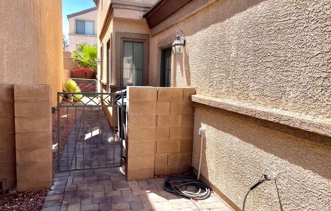 3 beds, 2 baths, $1,800