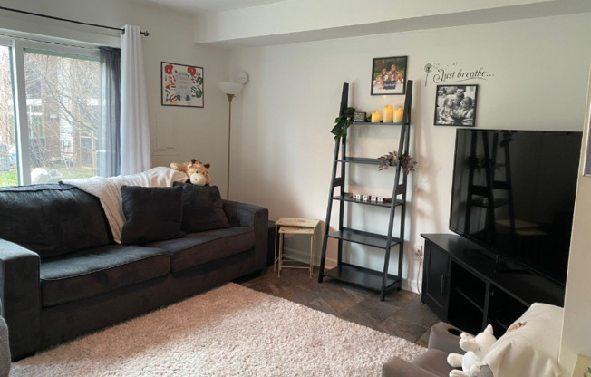 4 KINGS CT