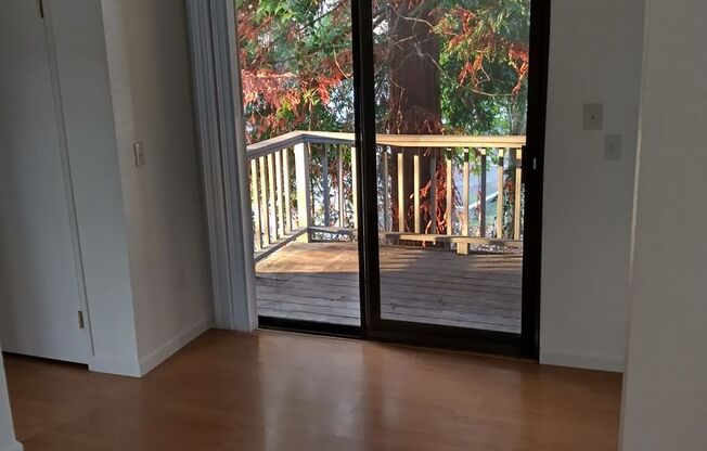 1 bed, 1 bath, $1,600, Unit 666B