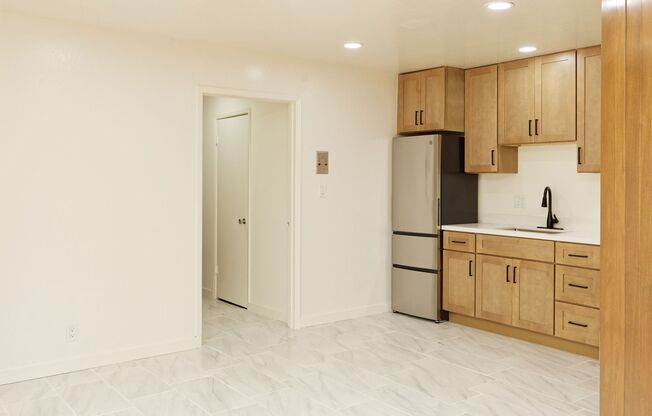 1 bed, 1 bath, 700 sqft, $2,450, Unit 118