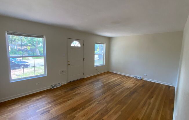 4BD/1BA House with Fenced Yard – Walk to DU!