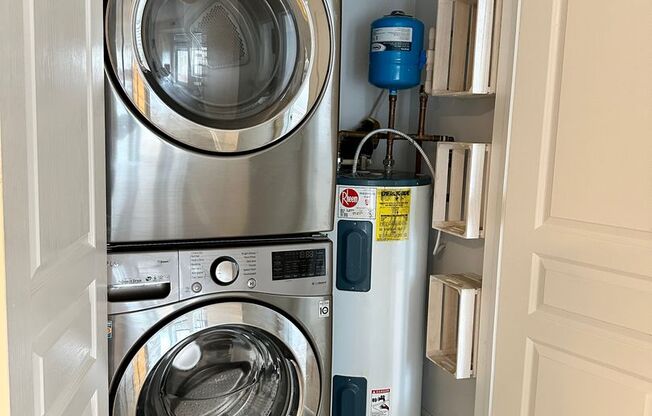 2 beds, 2 baths, $2,250, Unit UNIT 503