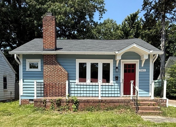 2411 N ROXBORO ST
