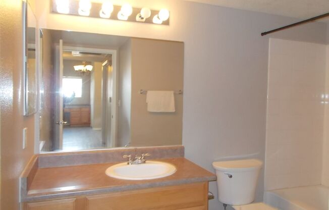 2 beds, 2 baths, $1,650, Unit # 1711