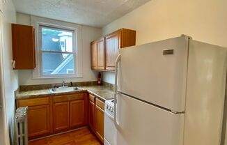 Studio, 1 bath, $995, Unit 2